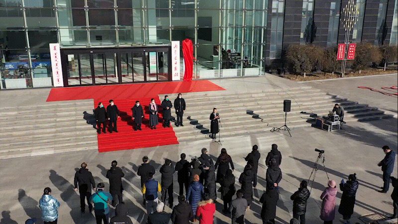 传媒公司加盟与直营：模式解析与选择要点